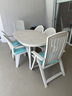 Patio Table Set With 6 Chairs (end Chairs recline)