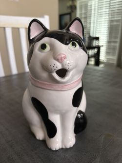 Water Pitcher- VTG Fits And Floyd Japan Tuxedo Cat Kitty Ceramic-Summerlin