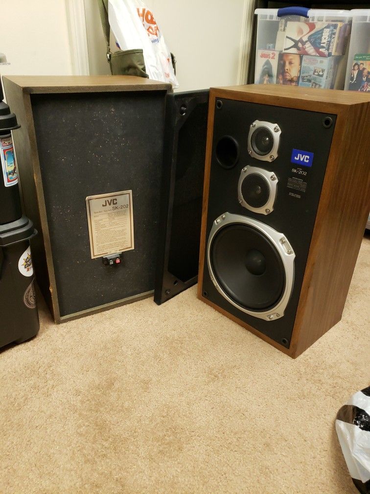 Vintage JVC 10 inch Speakers - Beautiful Condition