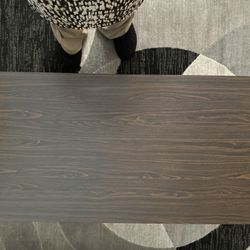 1 Coffee Table, 2 End Tables, 2 Storage Table=5 Total