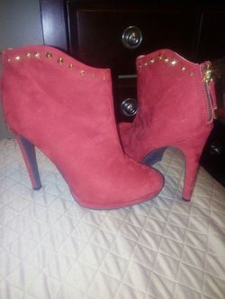 Stussy red heels size 8.5