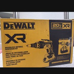 Pistola Y 2 Baterías 5 Ah Y Cargador 