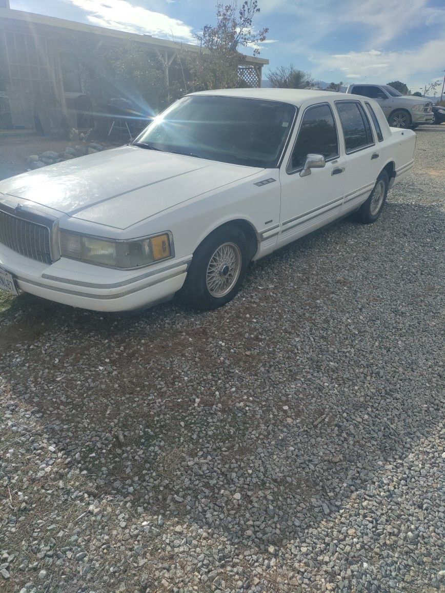 1994 Lincoln Town Car
