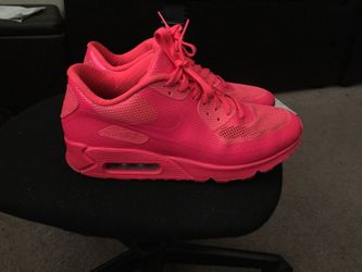 Nike Air Max's fushion red