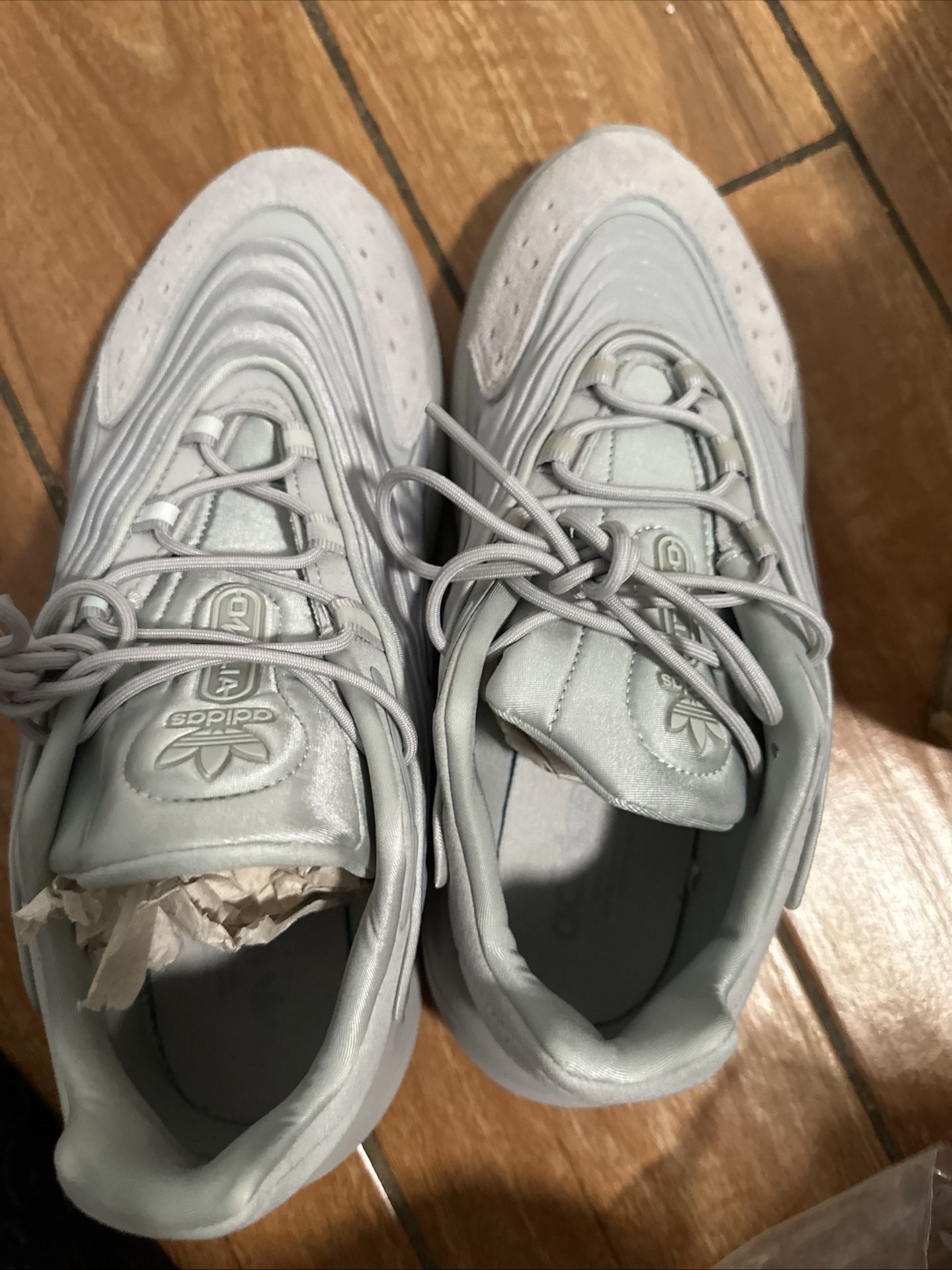 Gray Adidas Originals Ozelia Shoes Size 10 USED