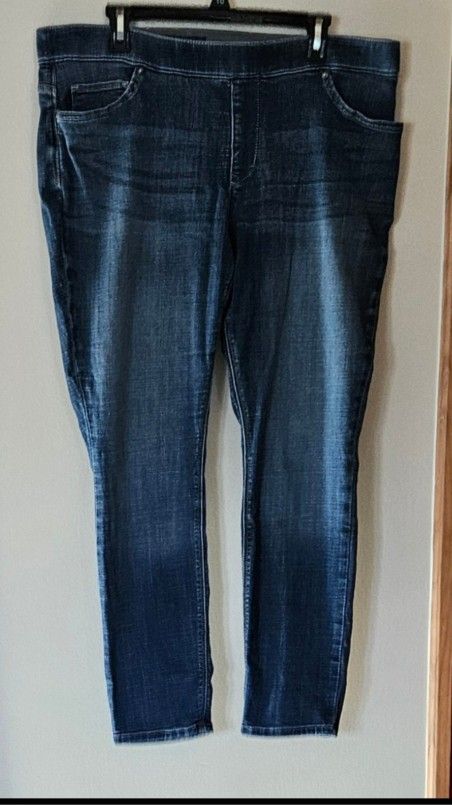 18 MEDIUM MODERN SERIES WOMAN LEE DREAM JEAN #2