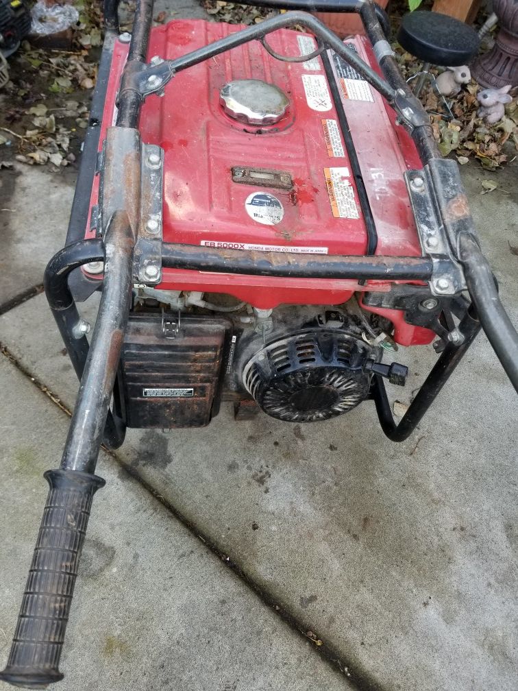 HONDA EN5000 WATT GENERATOR (NO POWER OUTPUT) for Sale in Seattle, WA