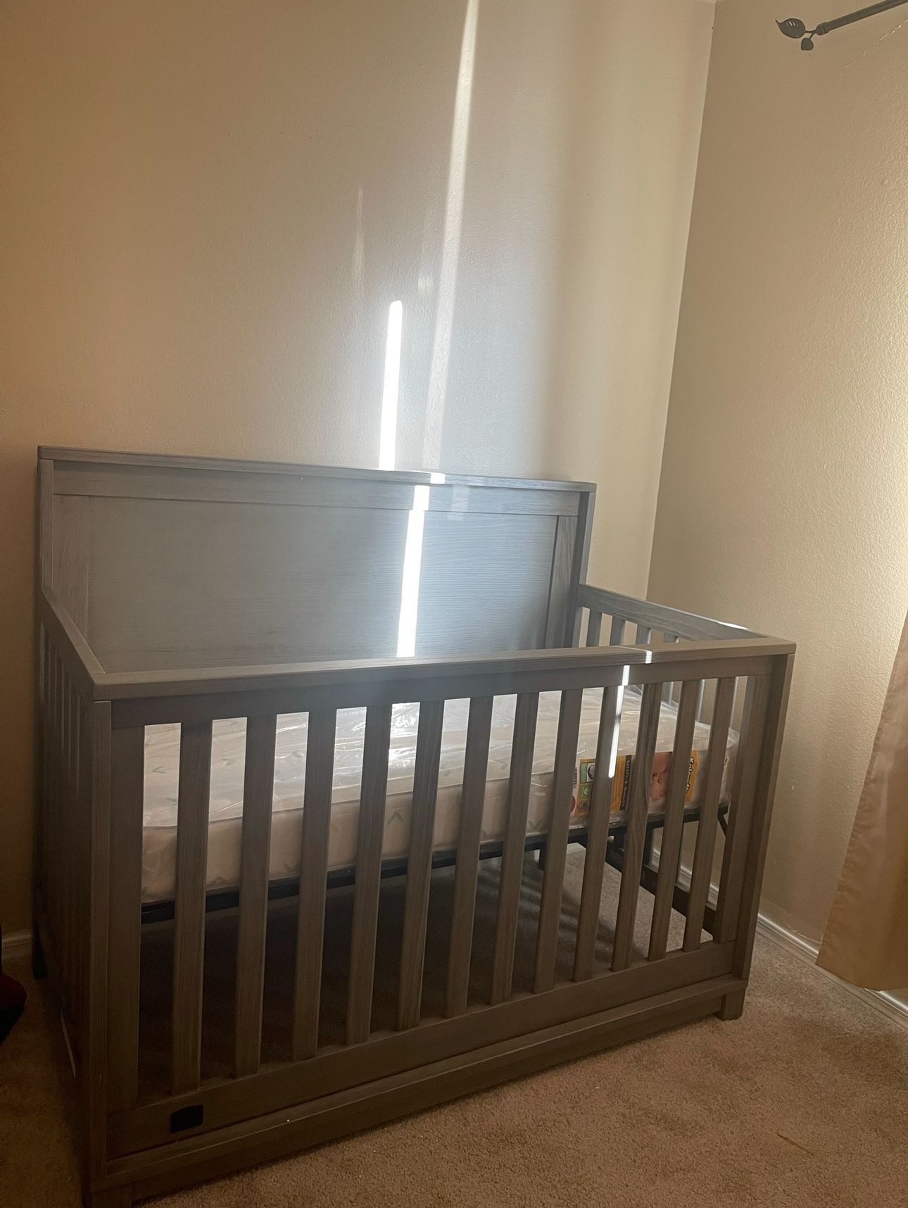 Baby Crib - Toddler Crib 