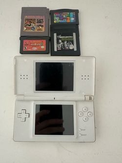 Nintendo DS no charger with games