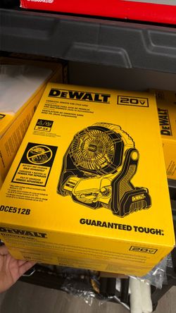 DEWALT 20V MAX Cordless Jobsite Fan DCE512B