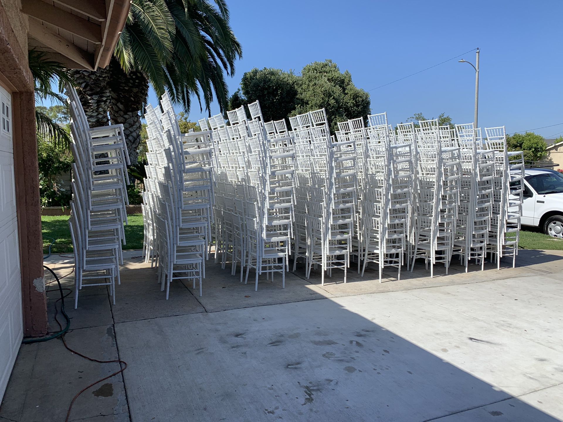 366 White resin Chiavari Chairs