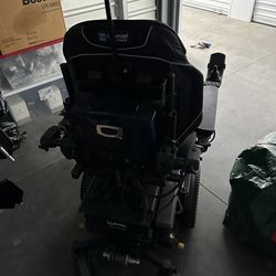 Quantum Edge Ilevel power wheel chair