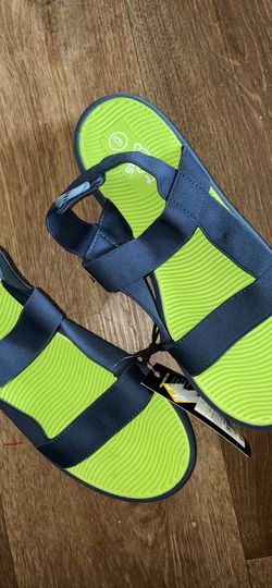 Kid’s sandals