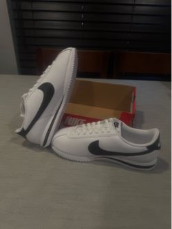 New Nike Cortez Leather Sneakers – White/Black (Unworn with Box)
