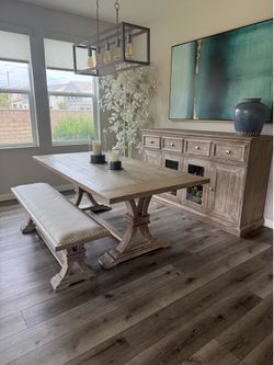 Dining room set