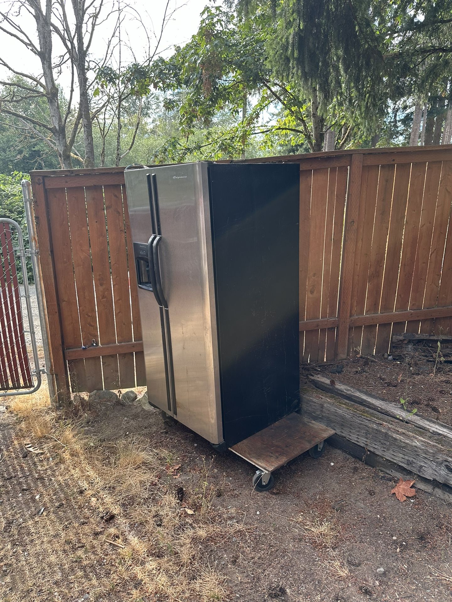 Working Refrigerator 