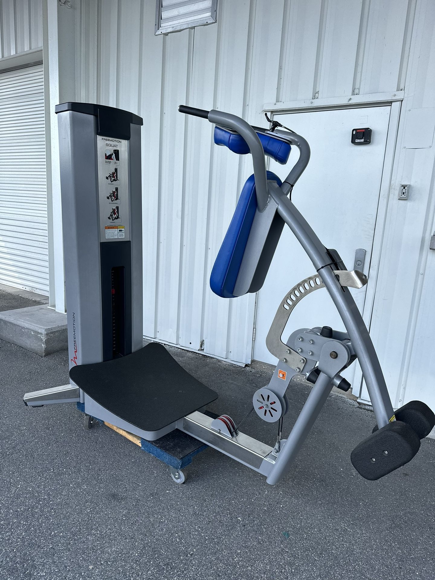 Freemotion Squat Machine 