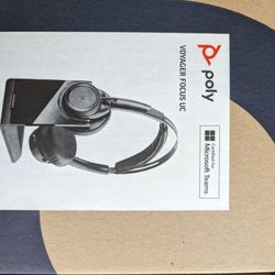 Brand New Bluetooth Headphones With Charger 