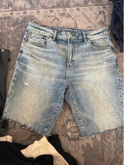 American eagle light wash shorts