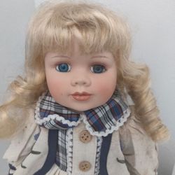Beautiful Collectable Porcelain Doll 