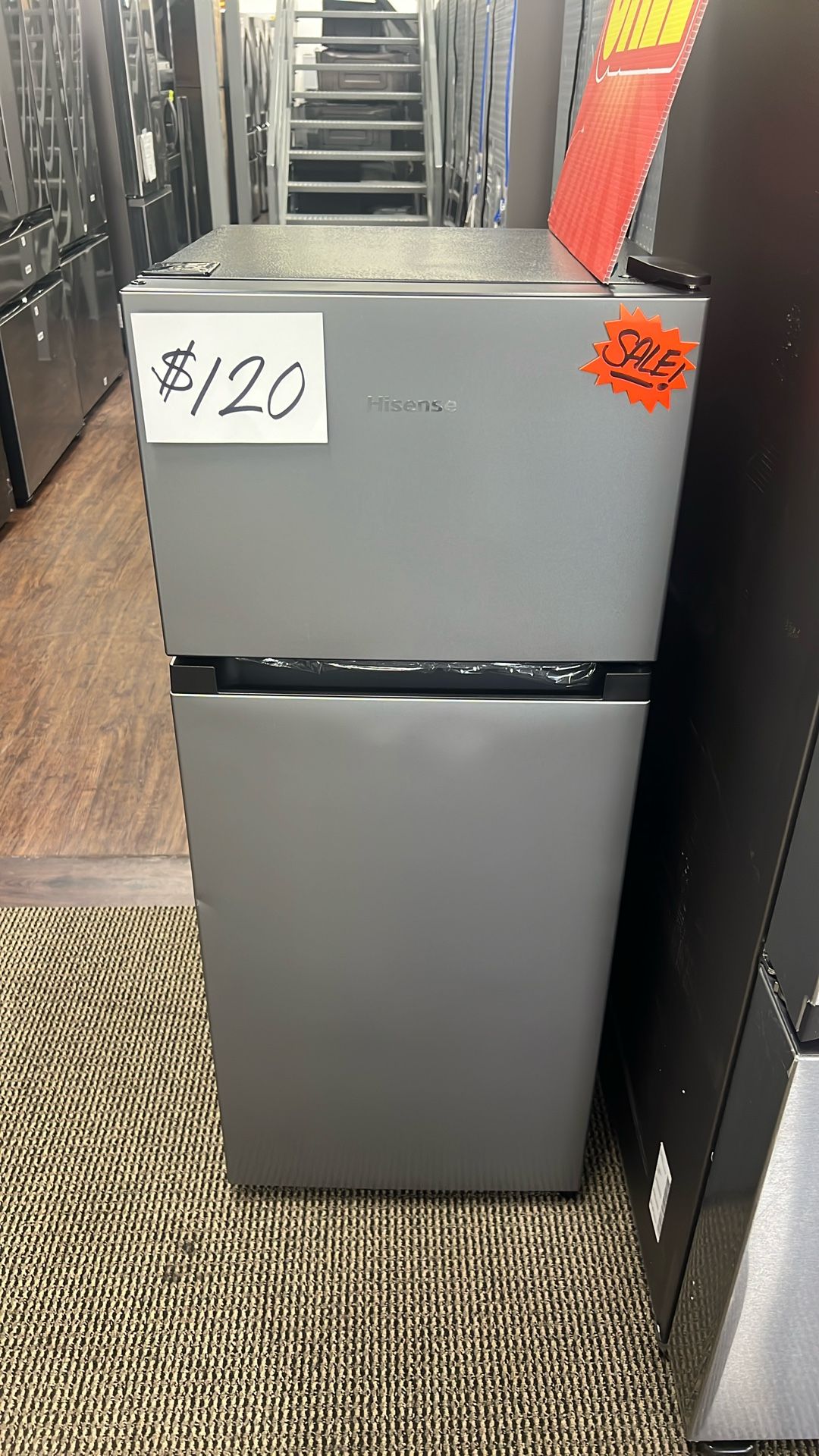 New Mini Refrigerator 4.4 cu ft. It's small and Cute.