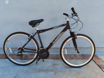 Schwinn Solitaire Hybrid Bike