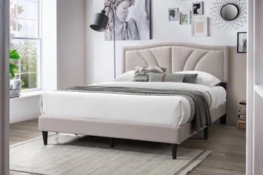 Queen size tufted bed with orthopedic mattress