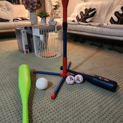 Toy Sports-T Ball Set Adjustable Height 4Balls + 2 Bats