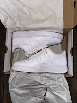 Air Force 1’s With Nike Socks