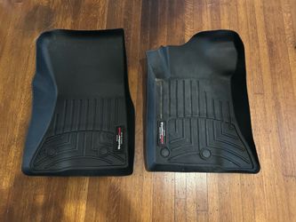 2019 Mustang floor mats and sunshade