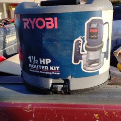 Ryobi 1½ HP Router Kit 