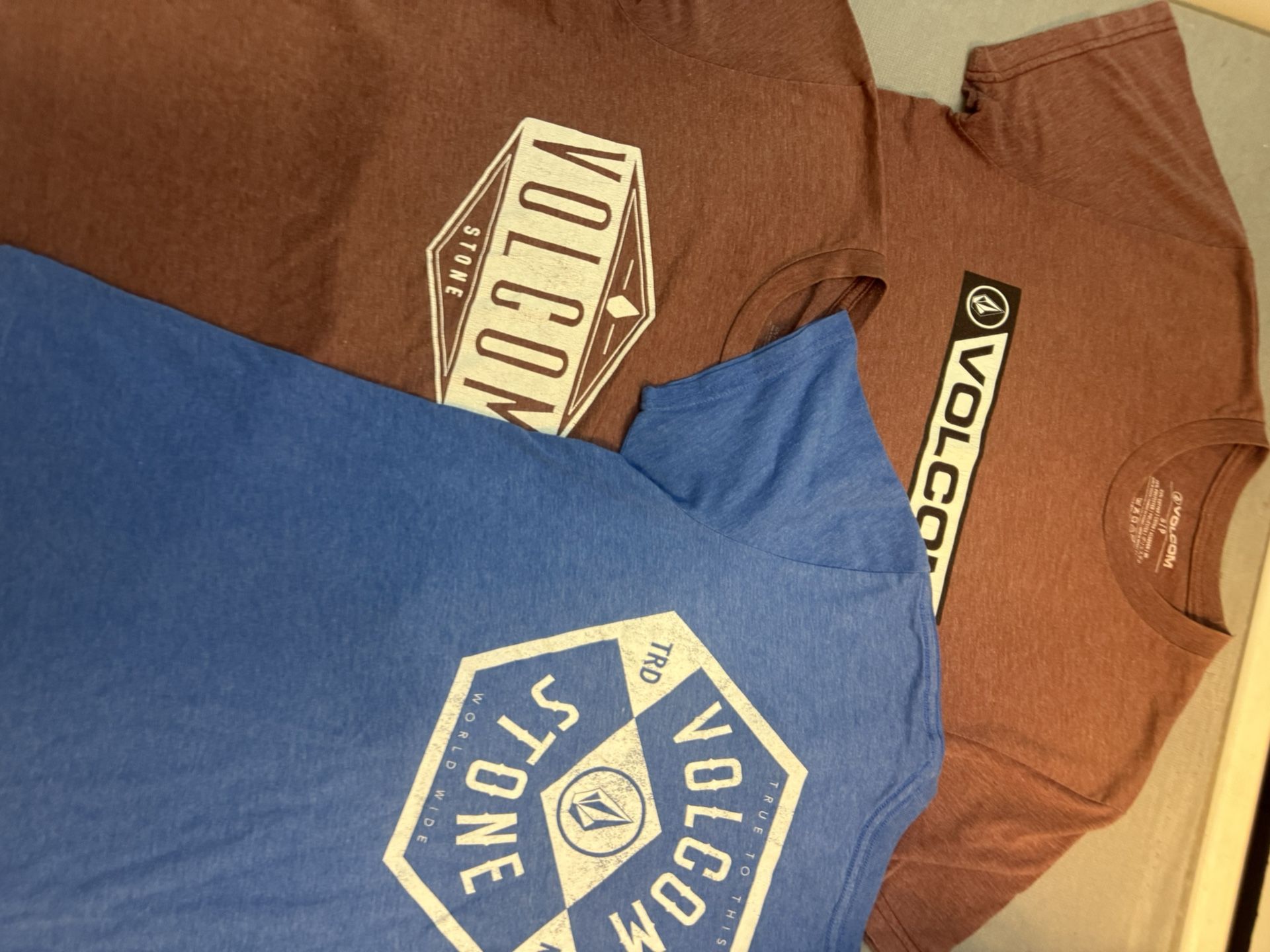 Volcom Stone 3 Shirts SMALL