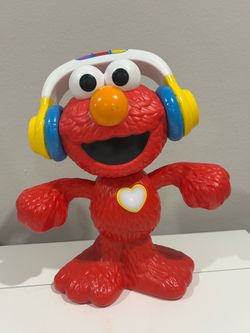 Sesame Street Let’s Dance Elmo Interactive Singing Dancing Toy 2017