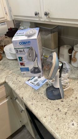 2-IN -1 Steamer and Iron