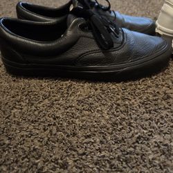 Men’s Size 9 Vans 