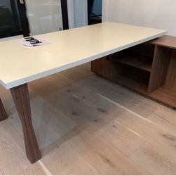 Makynzie L-Shaped Executive Desk