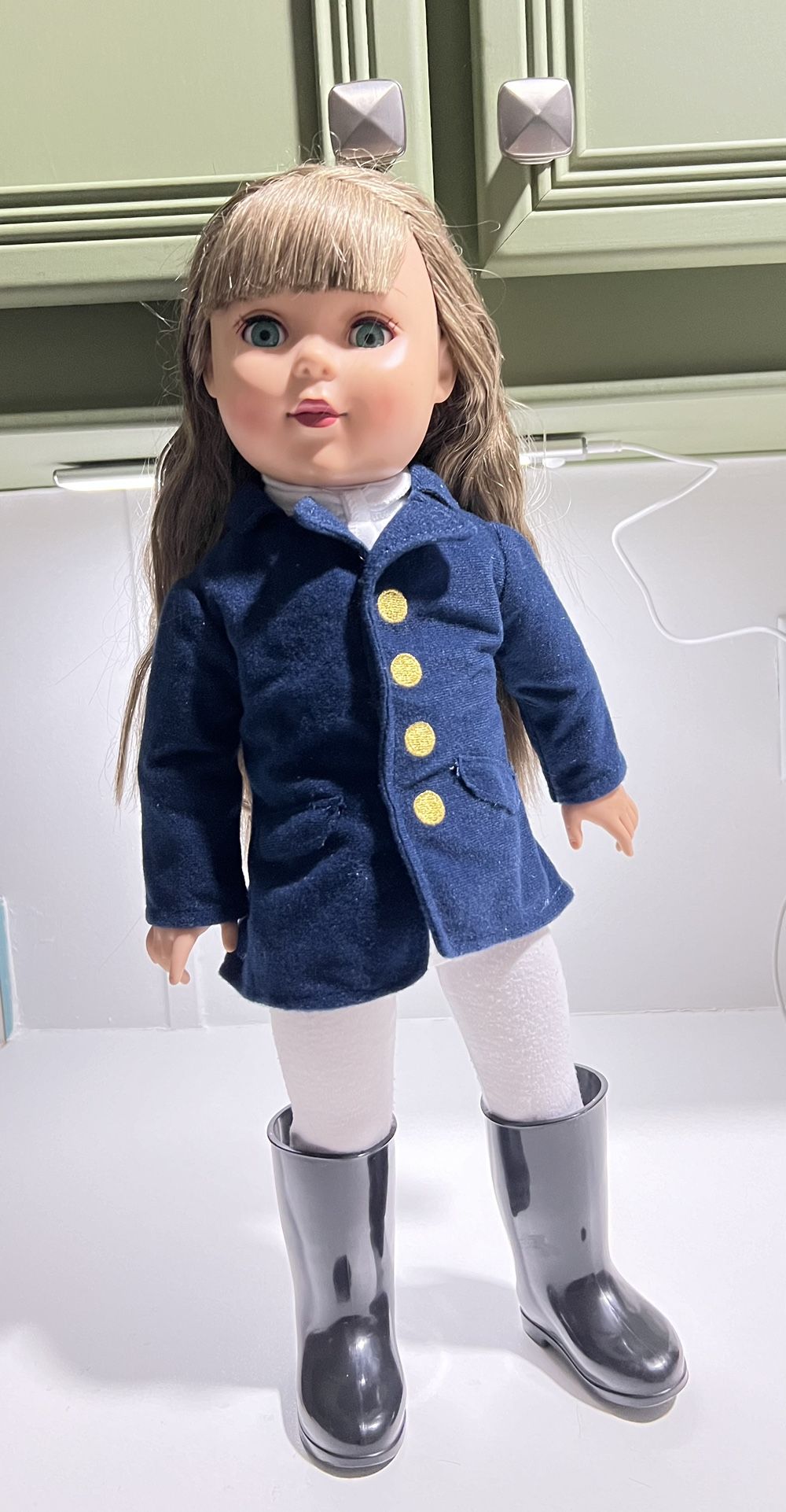 Madame Alexander Doll Lont Hair Green Eyes 18”