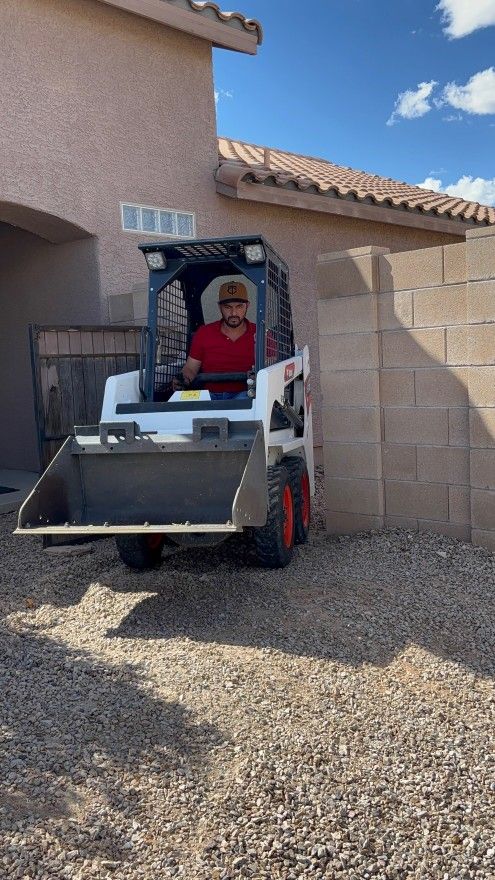 Skidsteer Bobcat S70/hire