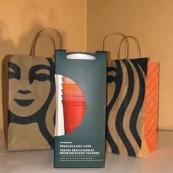 NIB Starbucks Holiday 2019 Reusable Hot Cups