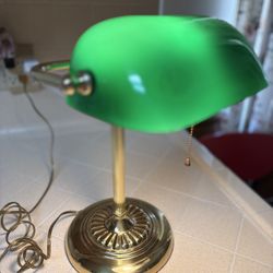 Vintage Green Brass Bankers Desk Lamp with Pull String Underwriters Laboratories Inc