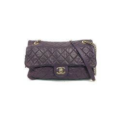 𝐂𝐇𝐀𝐍𝐄𝐋  Easy Flap Jumbo Shoulder Bag Calfskin Quilted iridescent purple Crossbody