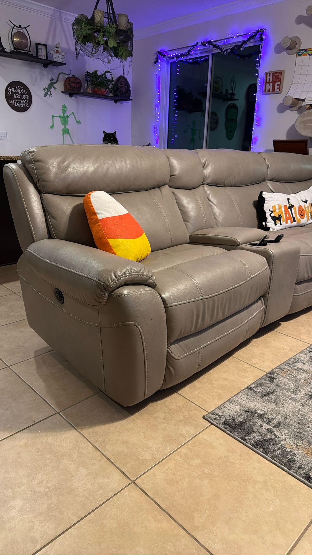 6 Seater Couch - Sectional - 3 Recliners