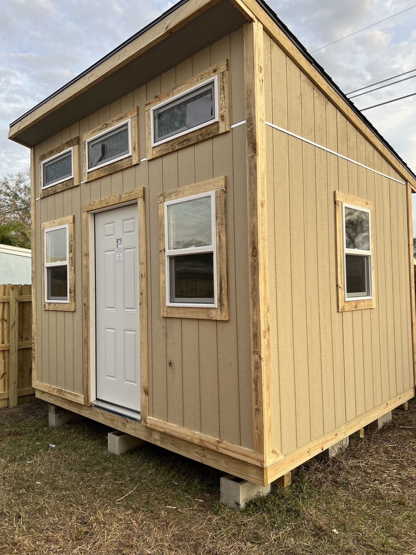 10x12 Lean To Shed With 6 Windows And Door