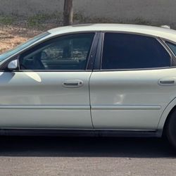 2003 Ford Taurus