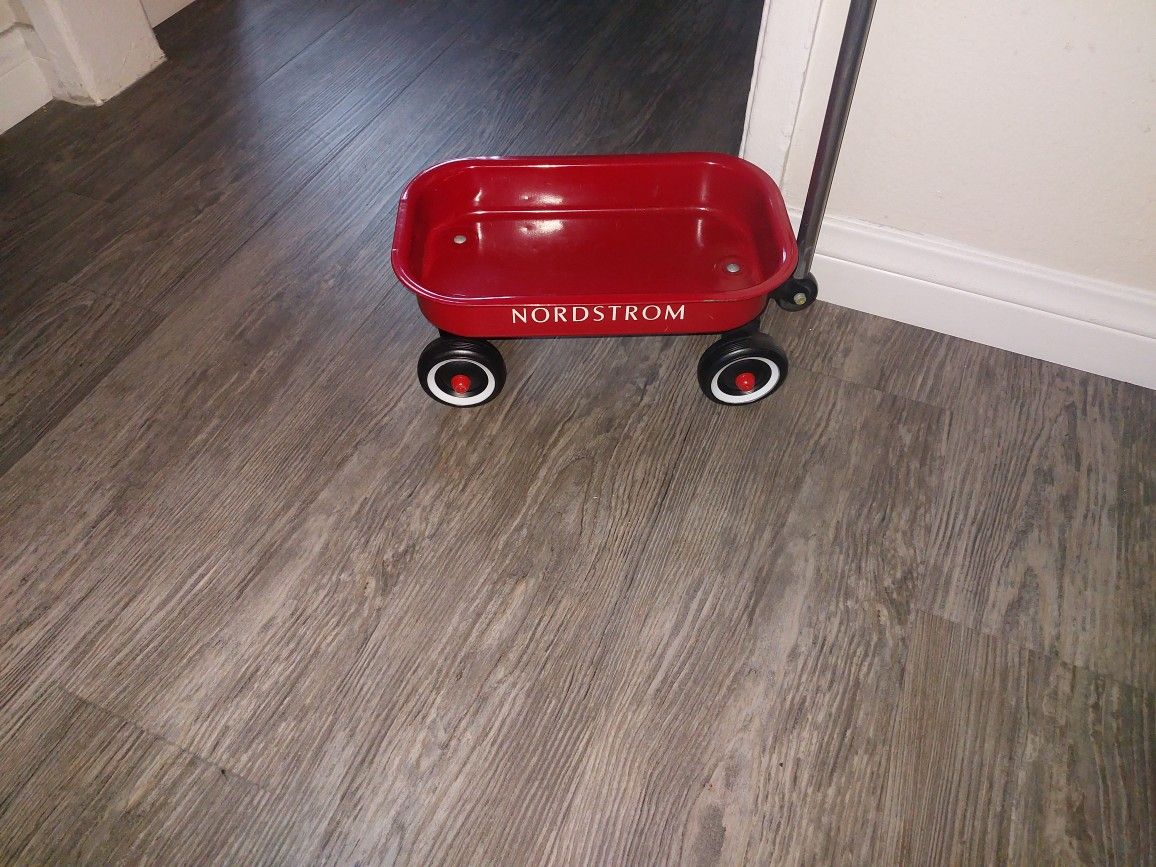 Wagon Nordstrom & Shopping Cart 
