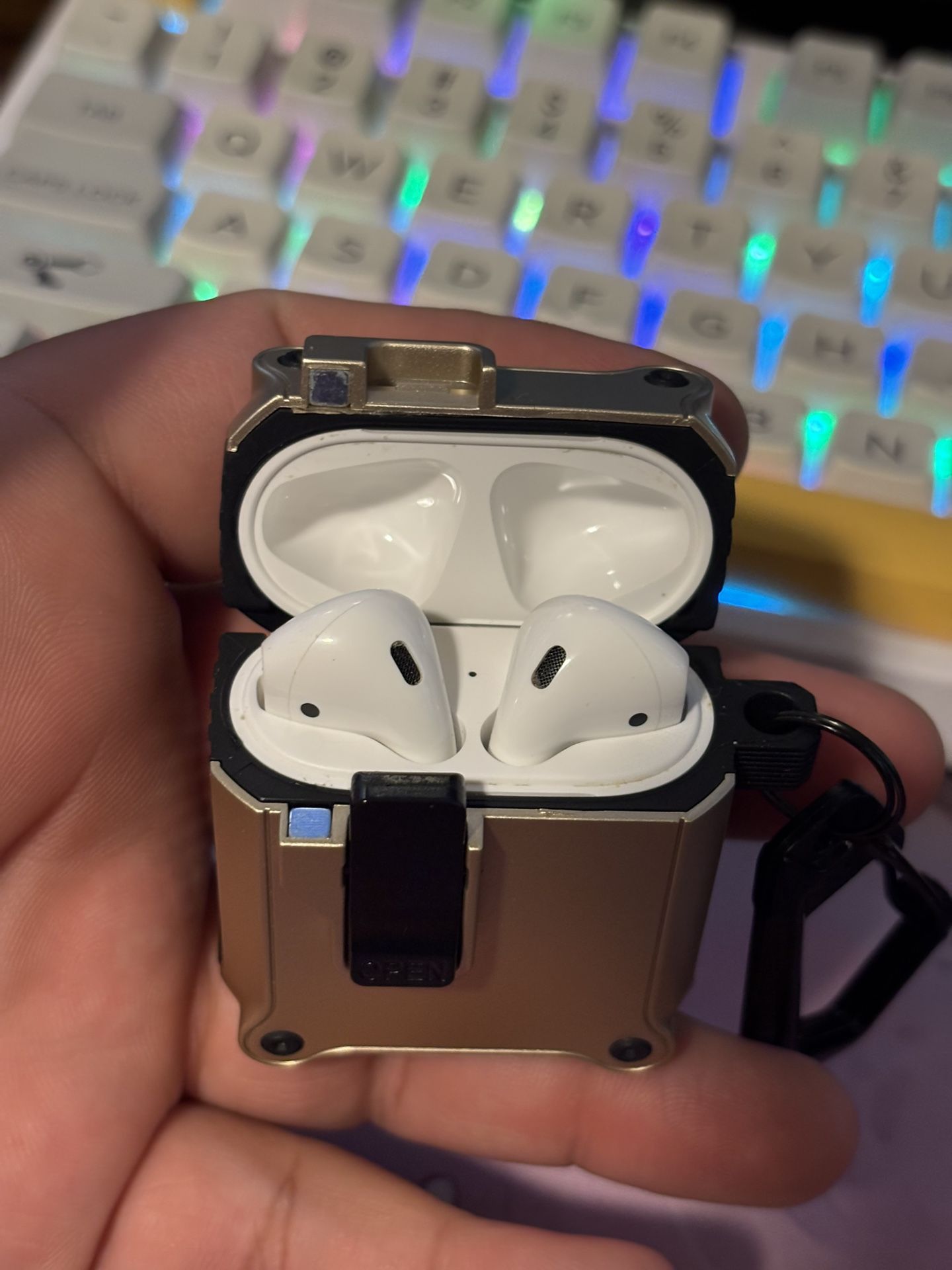 AirPods Gen 2