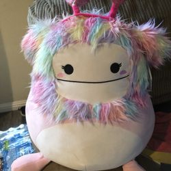 Big Foot Valentine’s Squishmallow Dobrilla HUGE