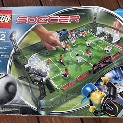 2006 Lego Soccer Field 
