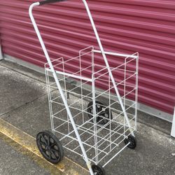 Folding Shopping Cart in good condition. 