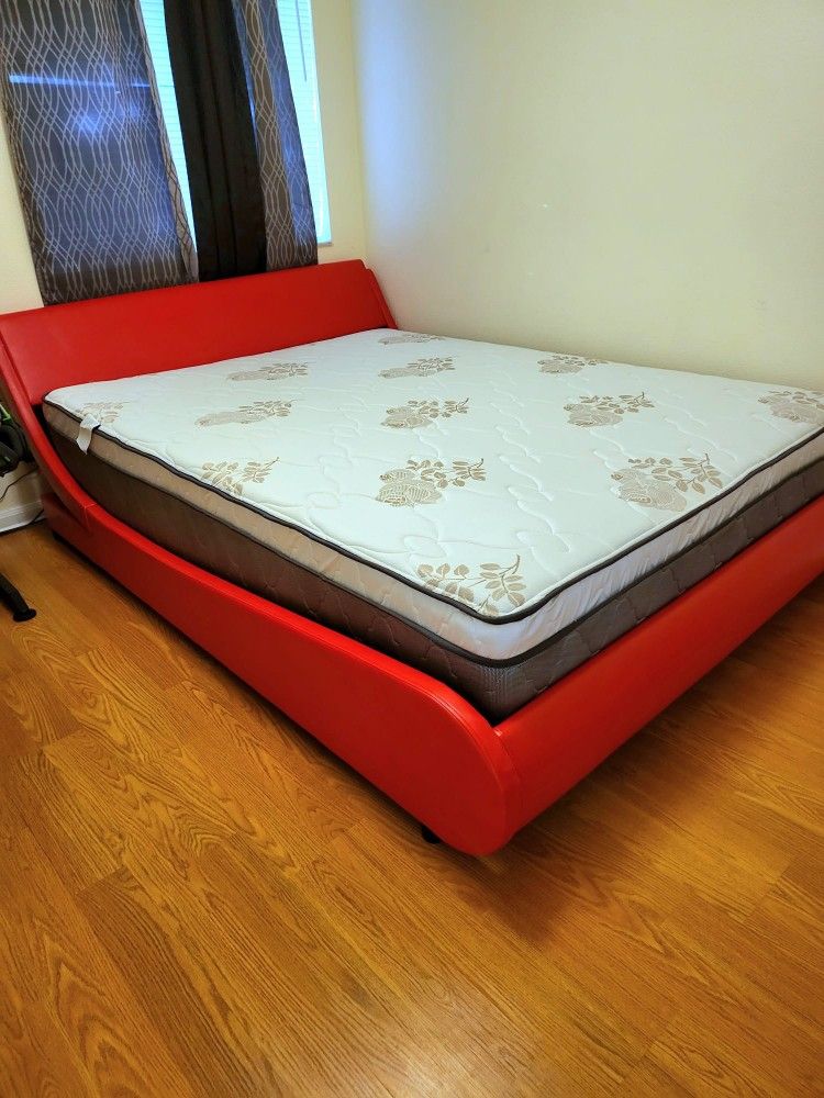 NEW QUEEN PILLOW TOP MATTRESS 🌟 Check The Description